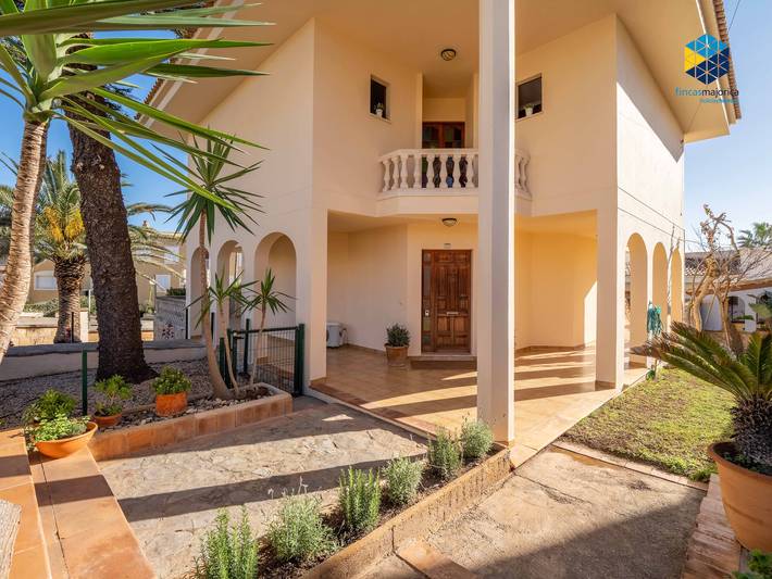 Ferienhaus für 8 Personen, mit Pool in Porto Cristo Novo