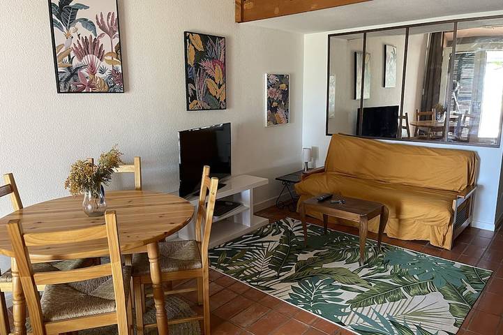 Maison de vacances pour 4 personnes, avec jardin ainsi que piscine et terrasse