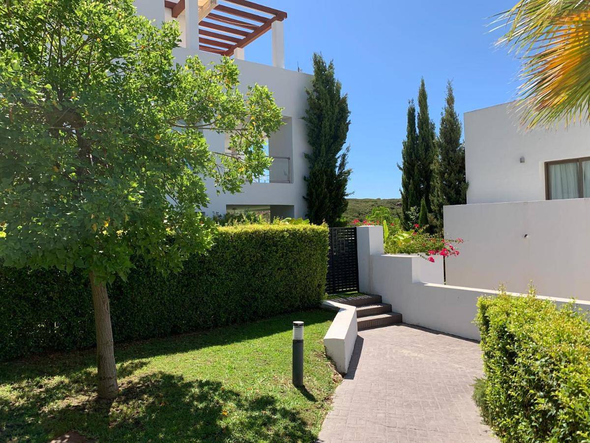 Apartamento entero, Two-Bedroom Apartment in Casares, Costa del Sol