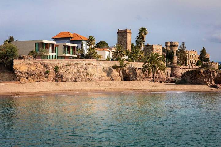 Cottage pour 8 personnes, avec jardin dans Plage De La Raguette Mandelieu La Napoule