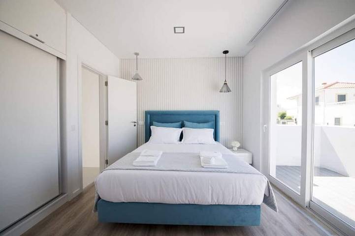 Ferienhaus für 10 Personen, mit Balkon und Garten in Porto Covo - 3