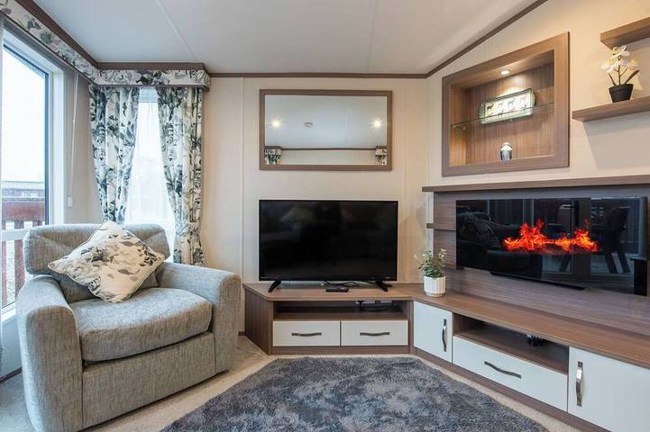 Glamping for 4 people, with hot tub and balcony in Fort Augustus