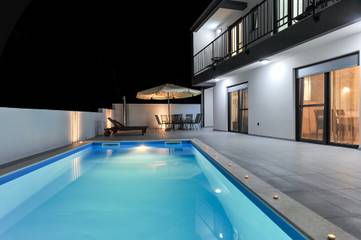 Villa für 8 Personen, mit Balkon in Privlaka