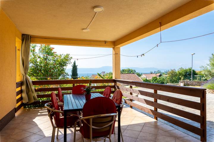 Apartament wakacyjny dla 6 osób, z taras, zwierzęta dozwolone w Njivice