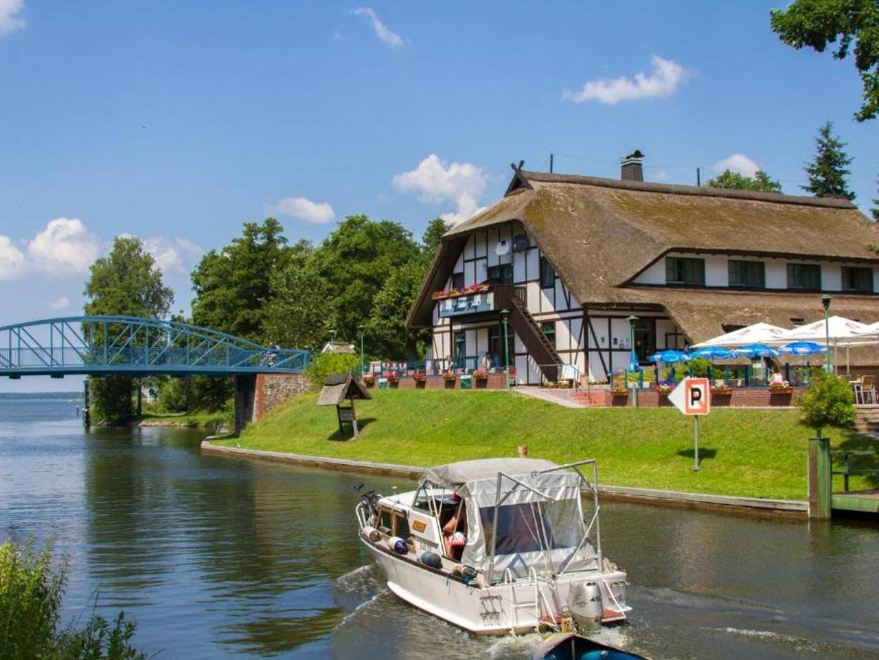 Ganze Ferienwohnung, Hotel Lenzer Krug - Doppelzimmer in Lenz, Malchow