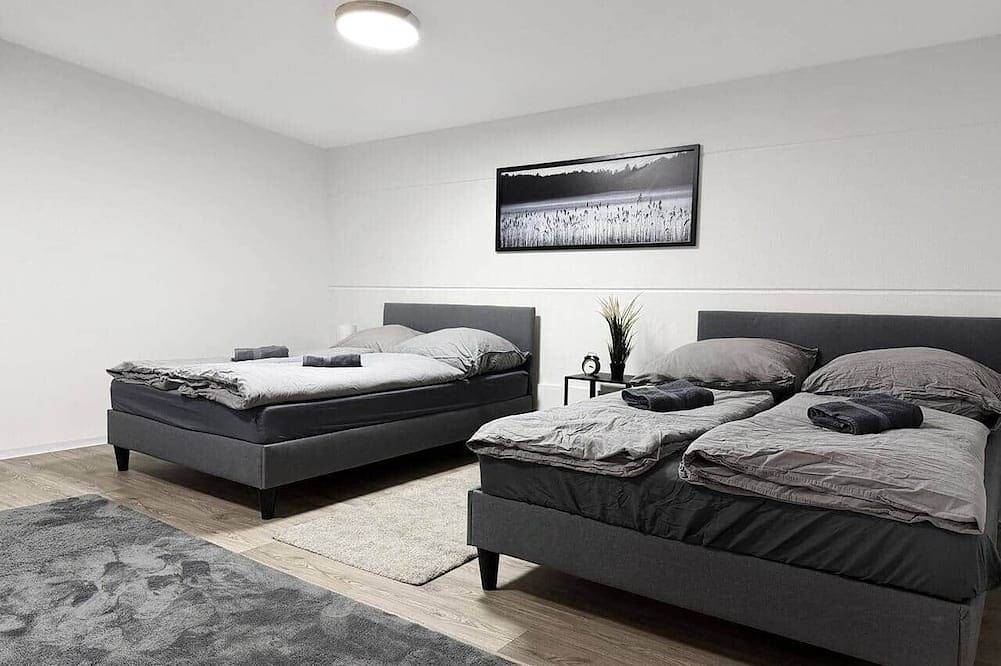 Ganze Wohnung, Industrie-Gruppenloft · 12 Personen · Spa, Spielbereich in Nürtingen, Landkreis Esslingen