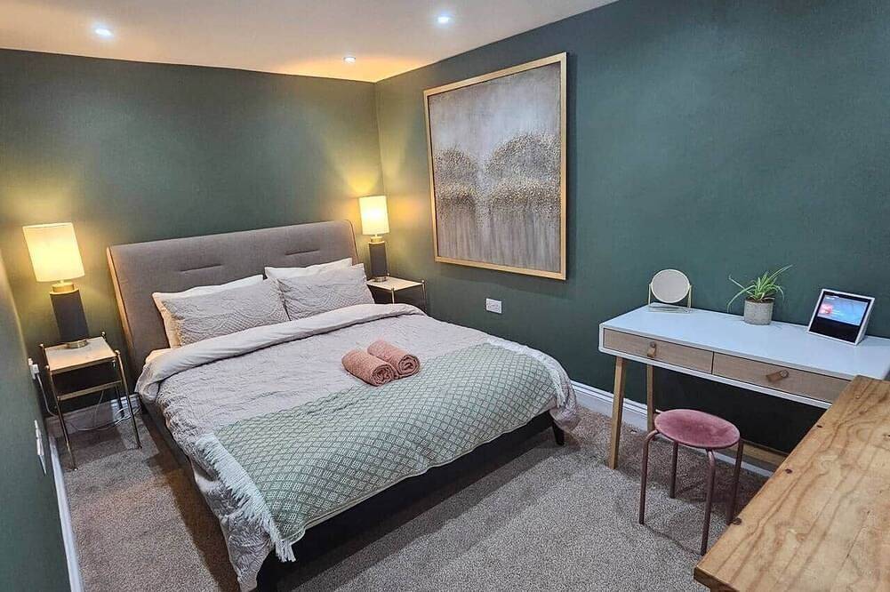 Appartement entier, Stay Zen Apartments - Garden & Free Parking Woking in Woking, Surrey