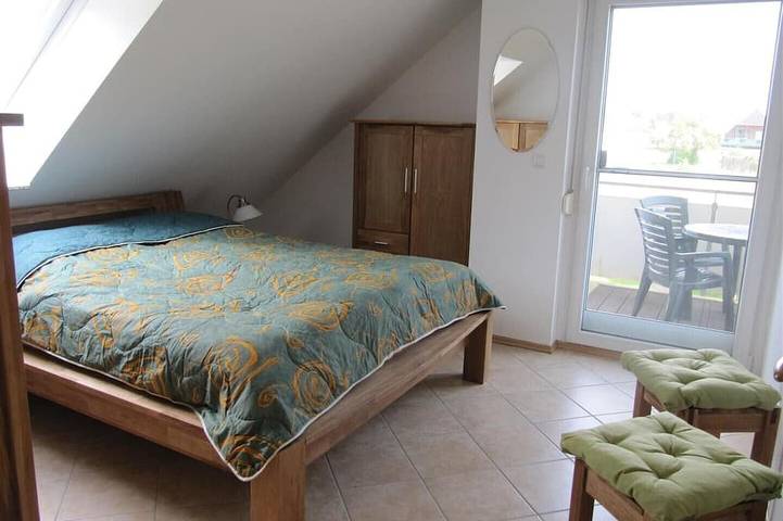 Appartement entier, Appartement pour 4-8 personnes, avec jardin, animaux domestiques possibles, à quelques minutes de la plage in Zempin, Usedomer Norden