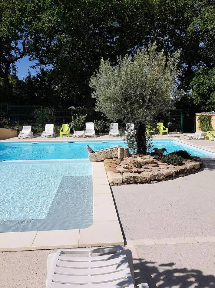 Camping pour 4 personnes, avec vue et terrasse, animaux acceptés dans la Drôme - 2