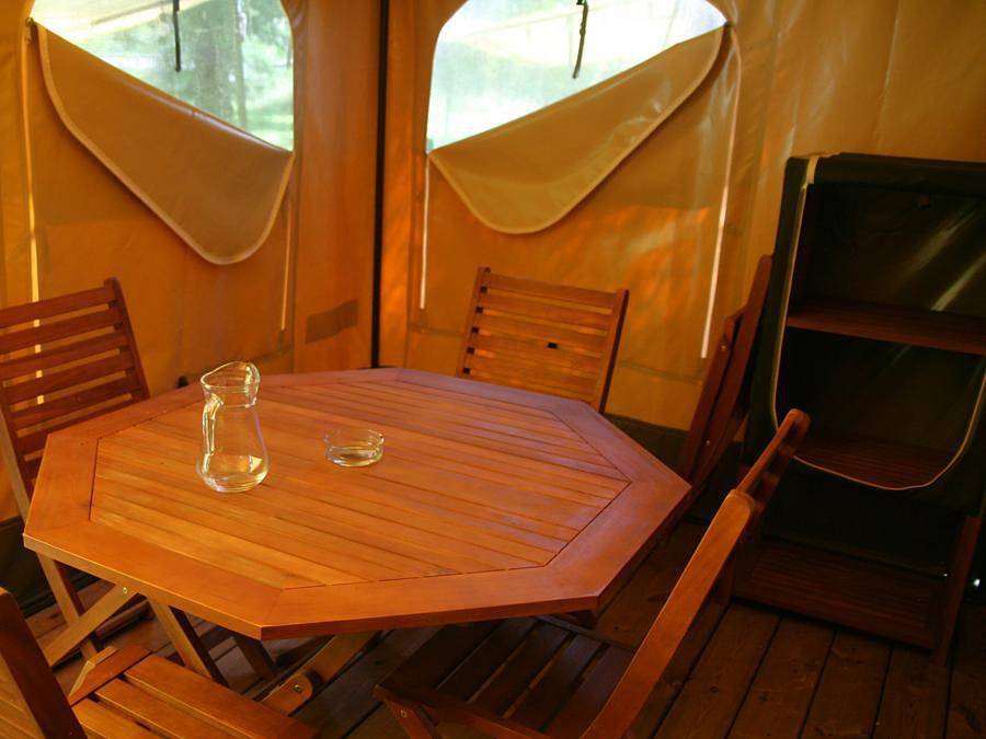 Camping Des Berges Du Gers - Albergue 5 personas - Lodge 2 dormitorios con cocina in Masseube, Gers