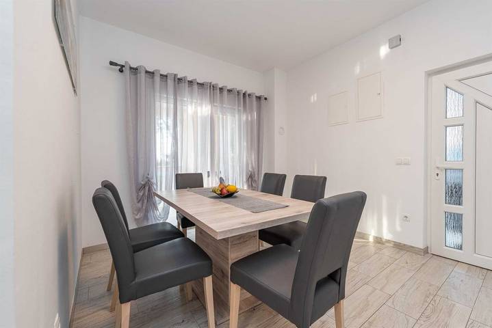 Apartamento entero, Private beach | quite area | for 6 persons in Vir