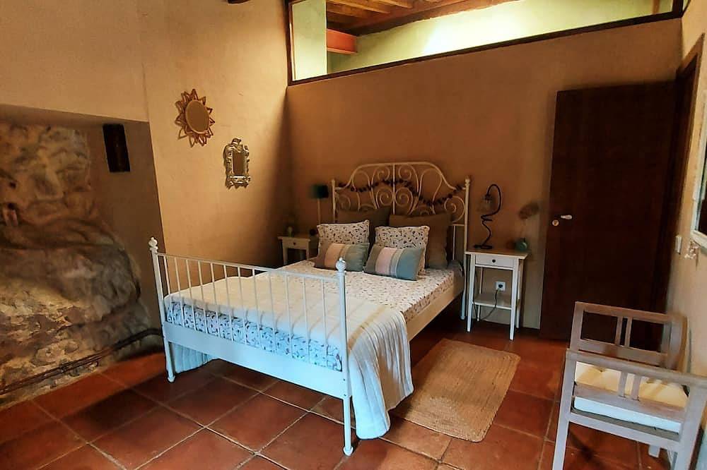 Casa Rural Corazón de Piedra in Aragosa, Mandayona