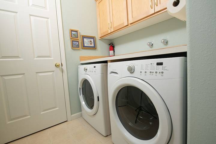 Vacation rental for 4 people, with balcony and hot tub in Depoe Bay