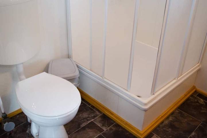 Etoile Comfort 2p - One Bedroom Chalet, Sleeps 2 in Hastière, Regio Namur