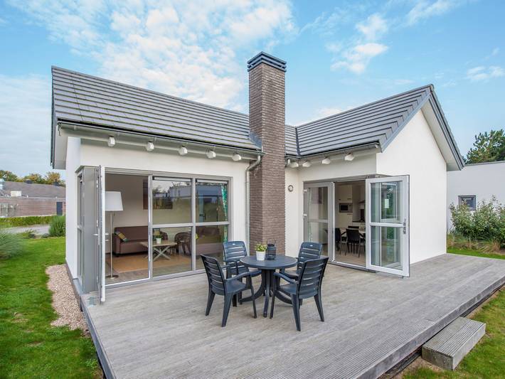 Ferienhaus für 4 Personen, mit Terrasse und Garten in Ouddorp