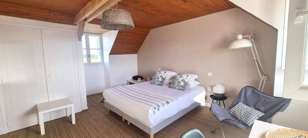 Location de vacances pour 2 personnes, avec jardin et vue dans Plage Saint-Guirec - 4