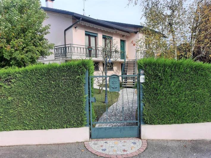 Location de vacances pour 8 personnes, avec jardin et vue à Mogliano Veneto - 2