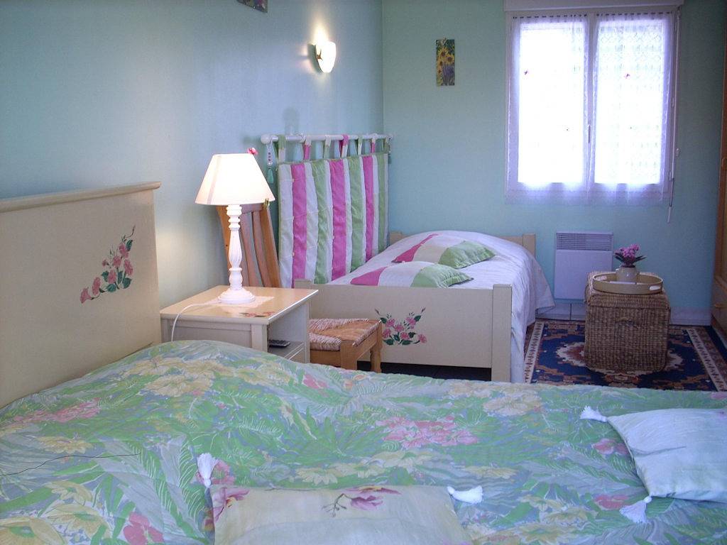 Chambre d'hôtes "L'Étang" - Chambre in Mareuil-sur-Lay-Dissais, Région de La Roche-sur-Yon