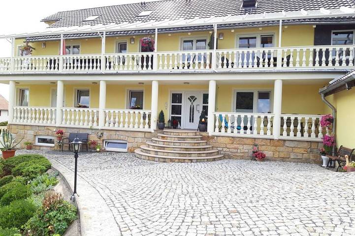 Ferienwohnung für 6 Personen, mit Garten in Lichtenhain