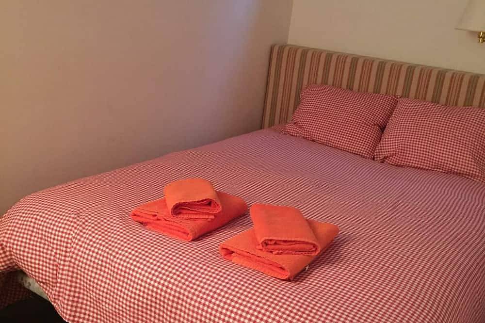 Apartamento entero, Guils I  - 6 Pax - Tres Habitaciones Piso, Capacidad 6 in Guils de Cerdaña, Cerdanya
