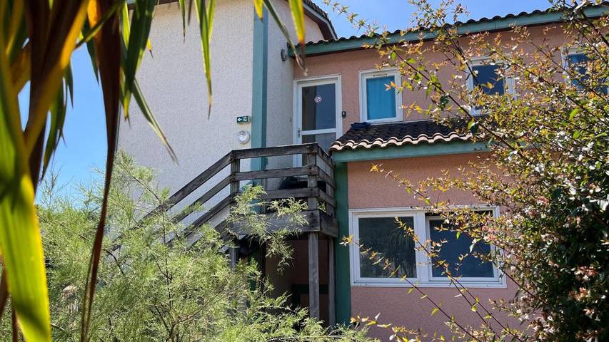 Parc de vacances pour 4 personnes, avec bassin pour enfant ainsi que jardin et piscine dans les Landes - 2