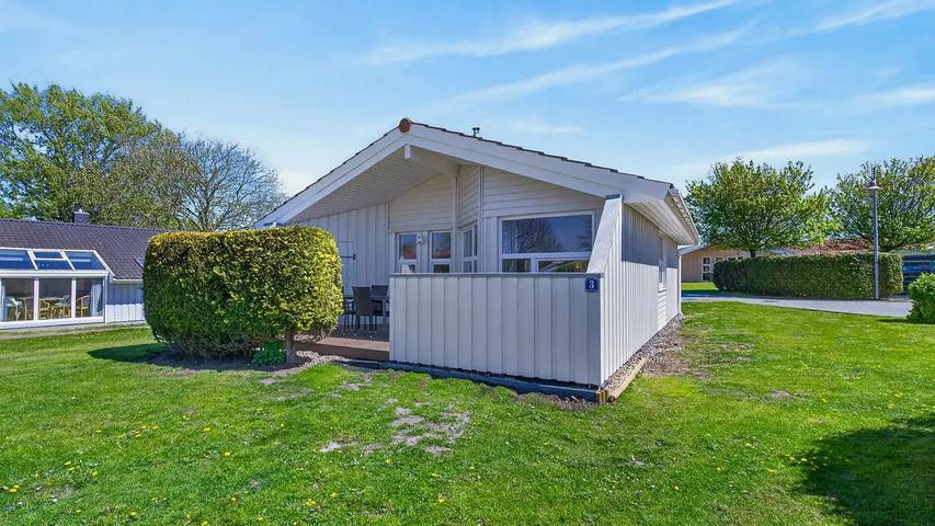 Ferienhaus für 4 Personen, mit Garten und Sauna sowie Terrasse, mit Haustier