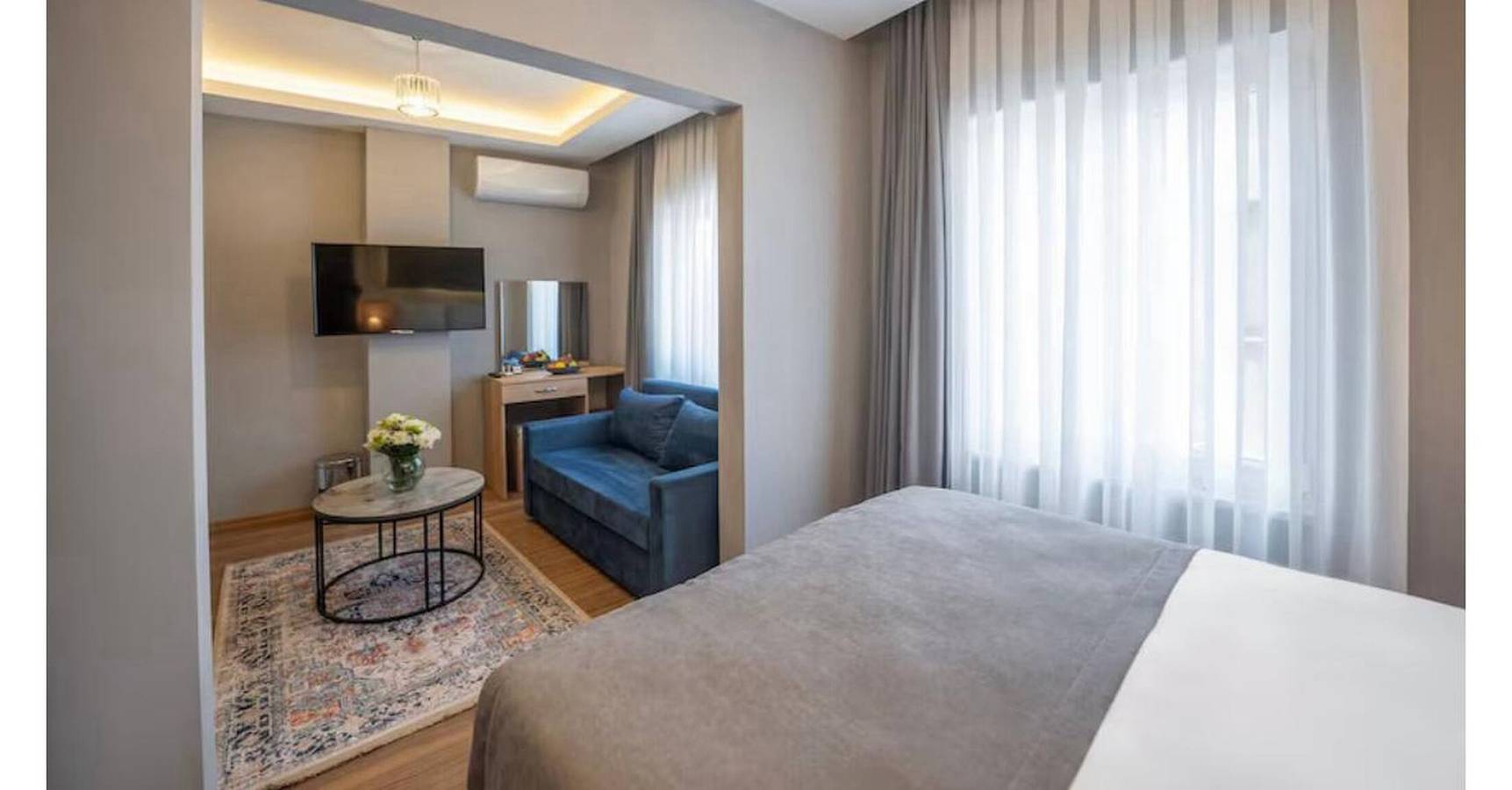 Entire apartment, Taksim Square - Deluxe Studio 402 in Beyoğlu, Istanbul