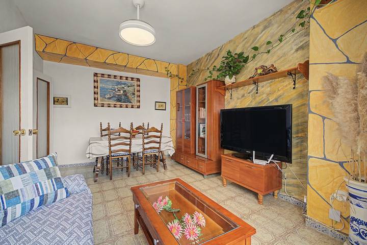 Appartement entier, Appartement 'Lo Raco Del Delta' avec terrasse privée, Wi-Fi et climatisation in Sant Jaume d'Enveja, Delta de l'Ebre