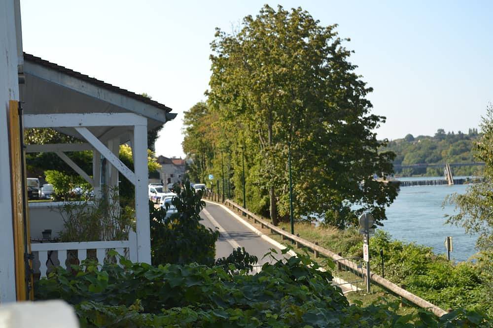 Maison atypique bord de Seine in Champagne-sur-Seine, Seine-et-Marne