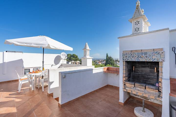 Gîte pour 4 personnes, avec balcon ainsi que jardin et bassin pour enfant à Porches - 3