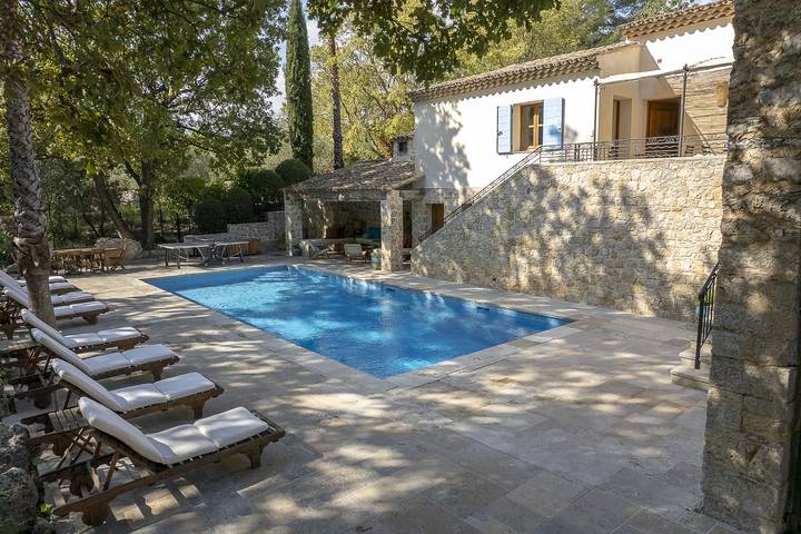 Gîte pour 12 personnes, avec piscine à Callas