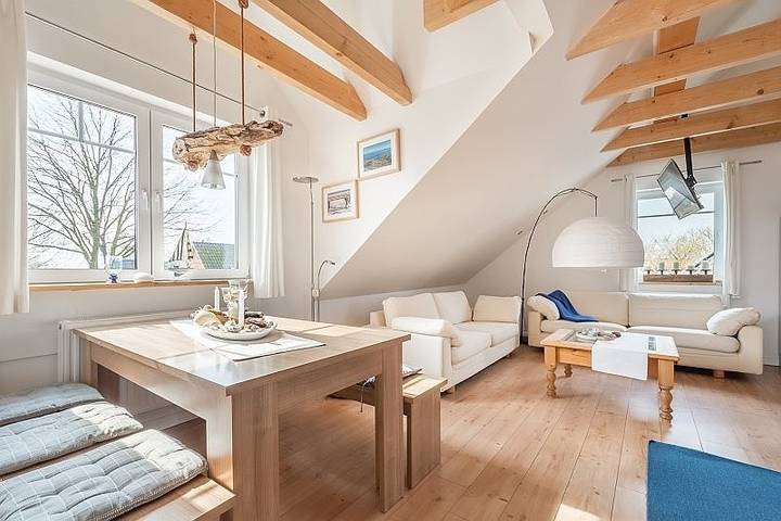 Ferienwohnung für 4 Personen, mit Terrasse und Garten sowie Sauna in Waabs