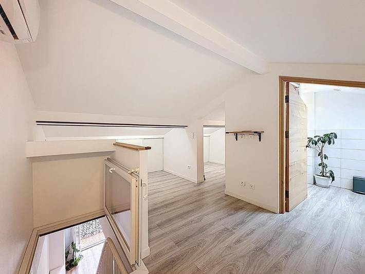 Gîte pour 4 personnes, avec terrasse dans Gare De Nice Riquier - 2