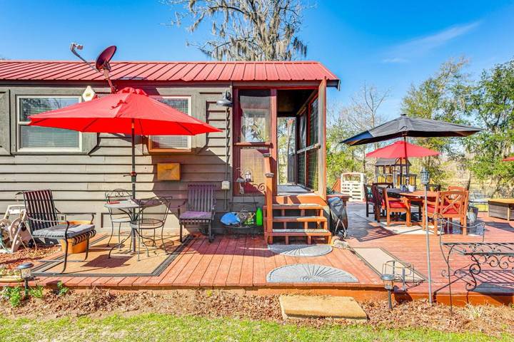 Ferienhaus für 2 Personen, mit Terrasse und Seeblick sowie Ausblick, mit Haustier in Georgia