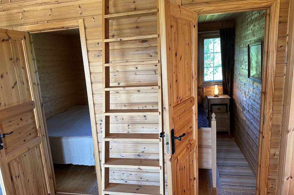 Bergtussa cabin - secluded off-grid location in Lødingen Vestbygd in Lødingen