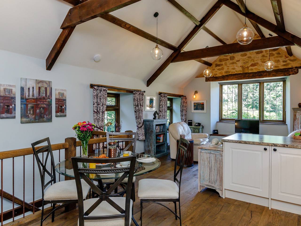 Stable Cottage in Stroud, Gloucestershire