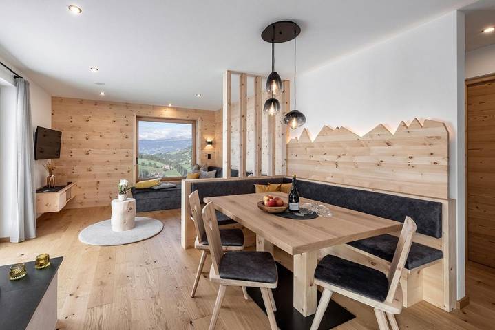 Gîte pour 5 personnes, avec jardin à Funes - 4