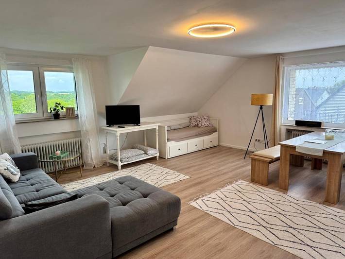 Ferienwohnung für 4 Personen, mit Balkon und Terrasse sowie Garten und Ausblick in Hückeswagen - 3