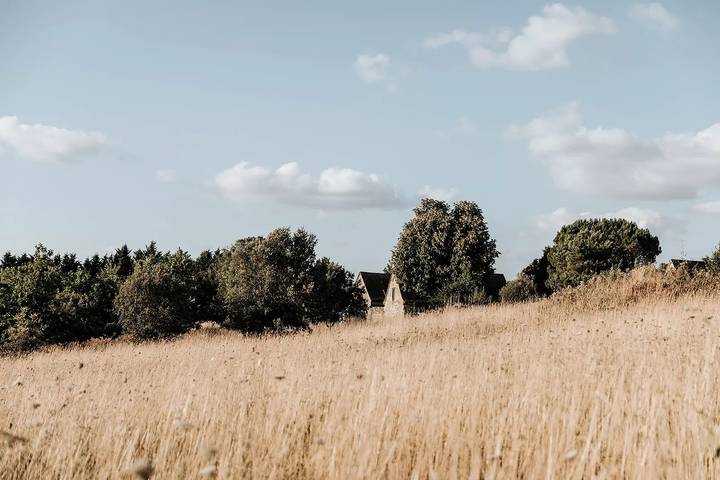 Gîte pour 6 personnes, avec piscine ainsi que vue et terrasse à Saint-Amand-de-Coly - 4