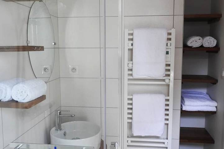 Gîte pour 6 personnes, avec balcon et jardin à Ayzac-Ost - 4