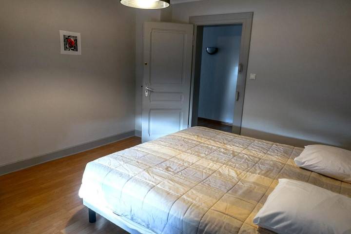 Gîte pour 5 personnes, avec sauna ainsi que terrasse et jacuzzi, animaux acceptés à Labaroche - 3