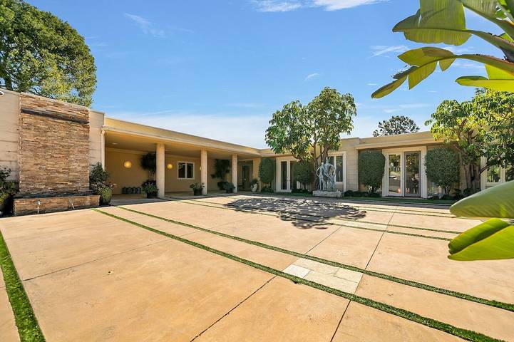 Villa pour 16 personnes, avec terrasse ainsi que jardin et jacuzzi, animaux acceptés à Beverly Hills - 3