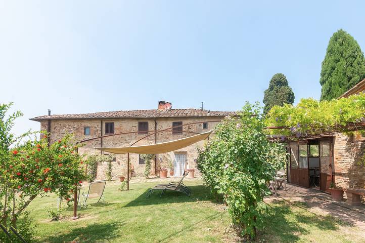Camera 'La Rocca Chianti Hospitality' con piscina in comune, giardino condiviso e Wi-Fi in Tavarnelle Val di Pesa, Barberino Tavarnelle