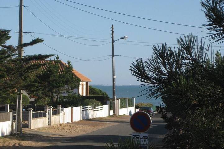 Location de vacances pour 8 personnes, avec Terrasse et Jardin dans Plage de la Grière