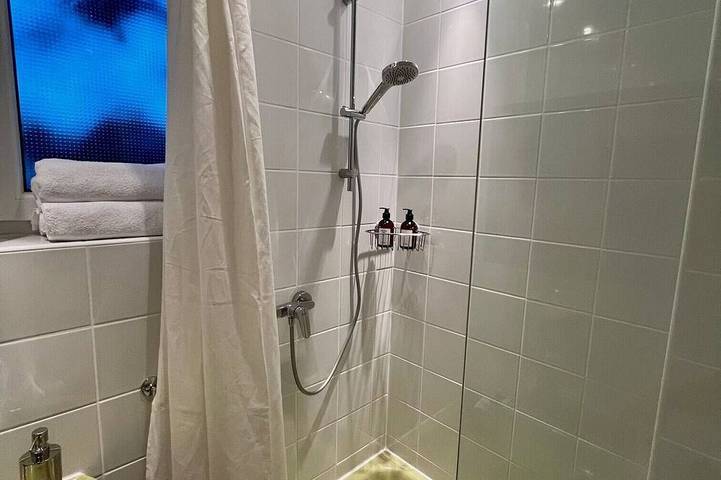 Ganze Wohnung, Westside Apartment mit  Wlan in Krefeld, Niederrhein