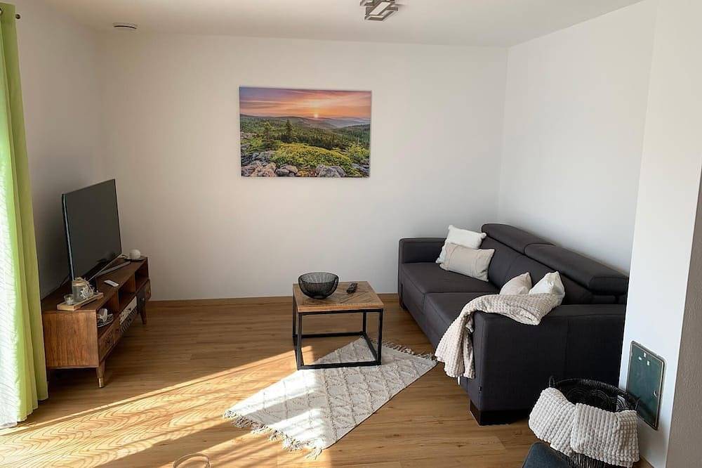 Ganze Wohnung, Gemütliches Feriendomizil (65 qm) mit großer Terasse in Schönberg (Bayern), Ostbayern