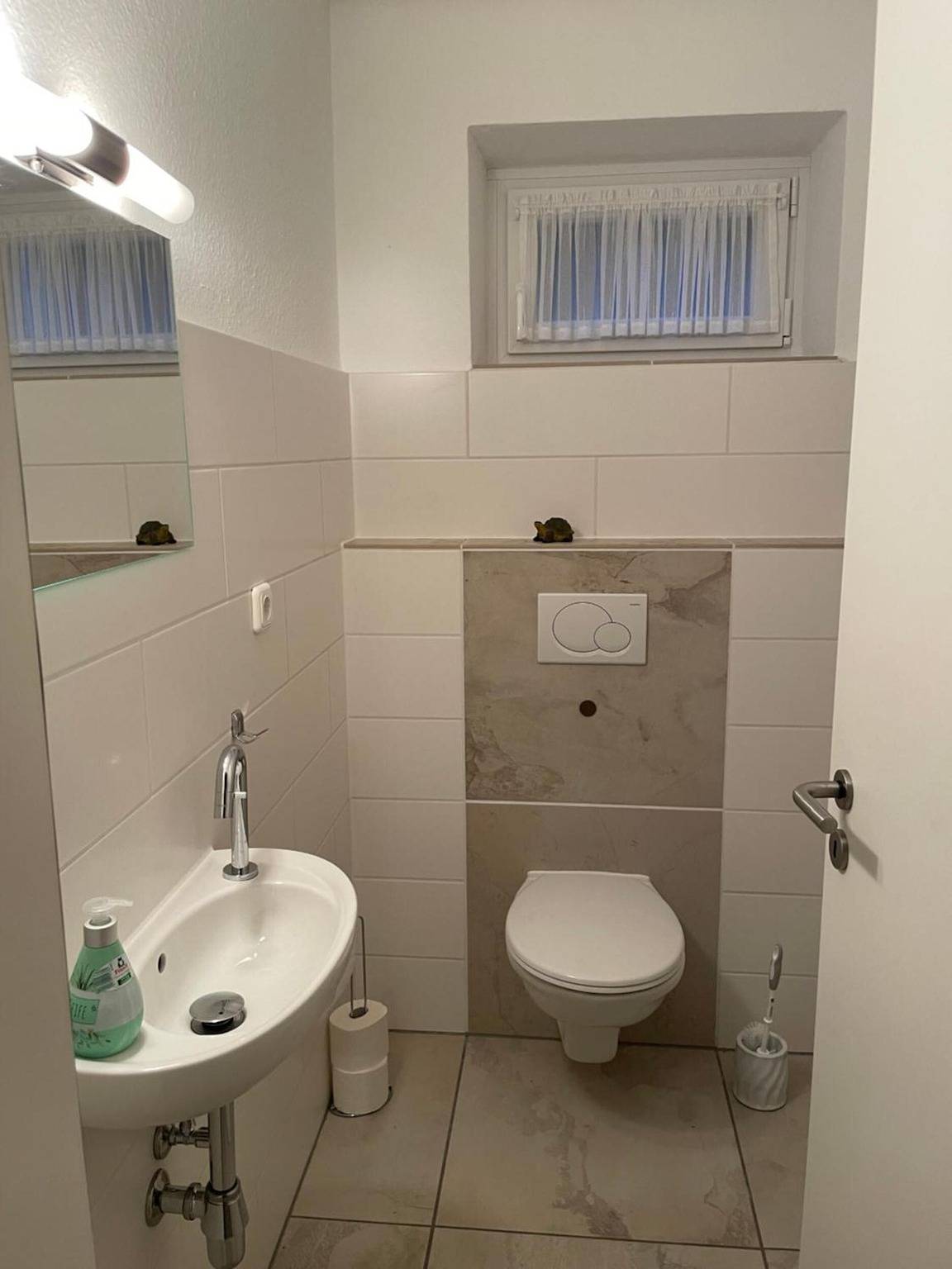 Ganze Wohnung, Apartment „Sonne 110 qm mit großer Terrasse“, privater Garten & Wlan in Lüdenscheid, Märkischer Kreis