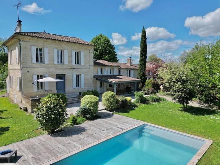Maison de vacances pour 9 personnes, avec piscine ainsi que vue et jardin, animaux acceptés