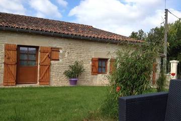 Maison d’hôte pour 4 personnes, avec jardin à Saint-Georges-lès-Baillargeaux