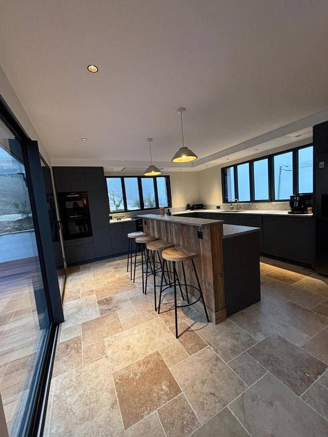 Location de vacances pour 14 personnes, avec jardin et vue à Saint-Jean-d'Arvey - 4